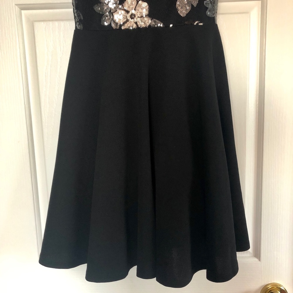 NWOT, CITY STUDIO DRESS - Picture 3 of 6